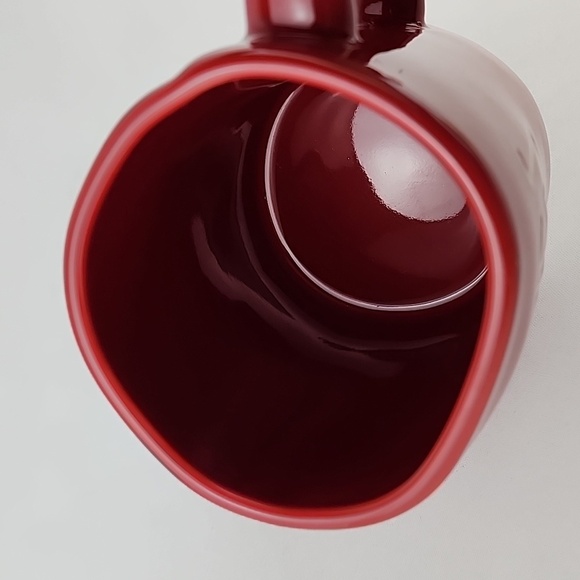 Rae Dunn Glossy Red Coffee Mug Double Sided HUGS KISSES White Large Letters - Picture 7 of 11